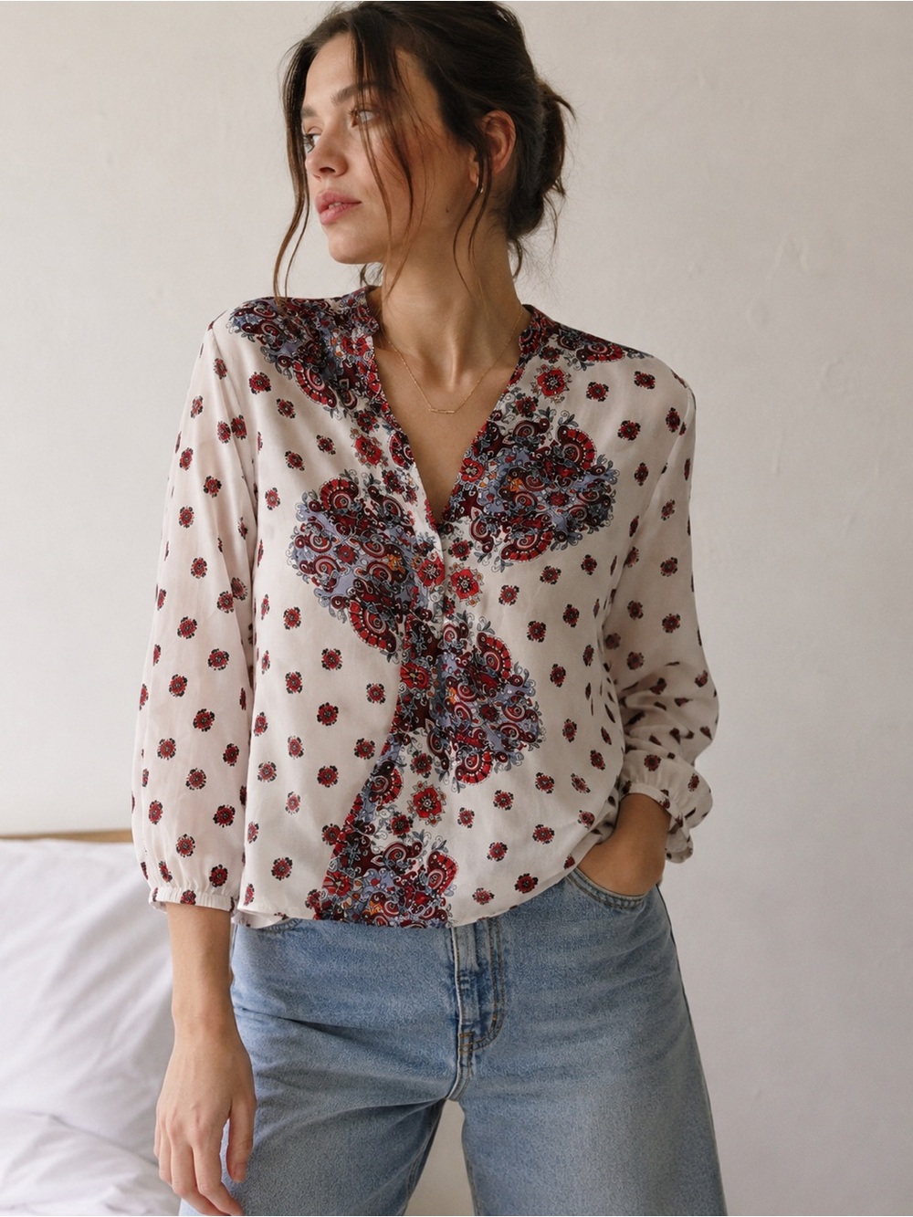 Liz Claiborne Cream Paisley & Floral V-Neck Blouse